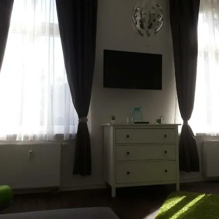 Eddy's Diner Apartment